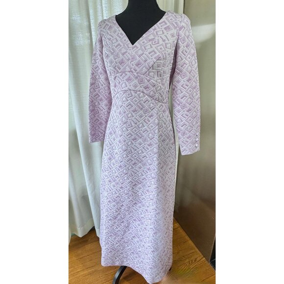 Vintage 70s dress, lavender textured geometric print, A-Line silhouette gown - Picture 2 of 10